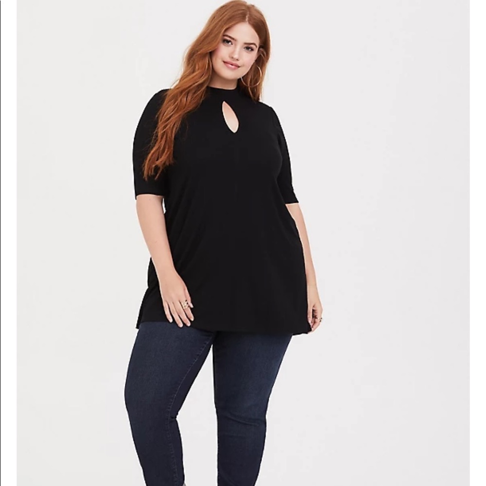 Torrid BLACK MOCK NECK RIBBED TUNIC size 2